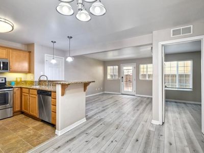 5252 Balboa Arms Dr UNIT 169, San Diego, CA, 92117