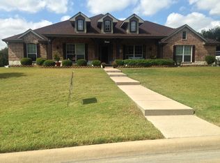 220 Wooded Meadow Ln, Red Oak, TX 75154
