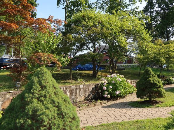 29 Old Bedford Rd #29A