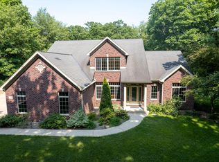 N2376 Mariondale Rd, Genoa City, WI 53128