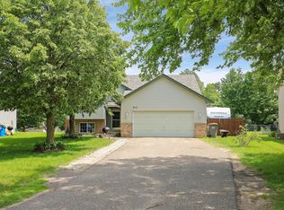 815 Isanti Pkwy, Isanti, MN 55040