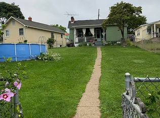 1610 Edgewood Ave, Coraopolis, PA 15108