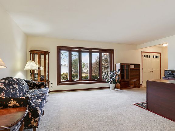 3rd image of 11740 Brook Hill Dr