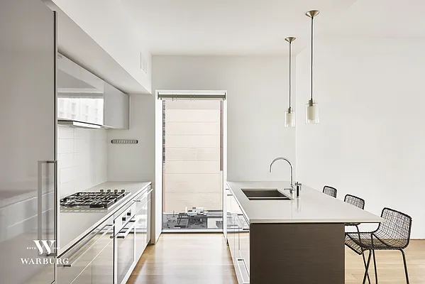 Sold by Warburg | media 29