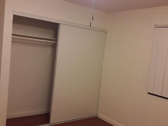 5th image of 14745 Blythe St #205