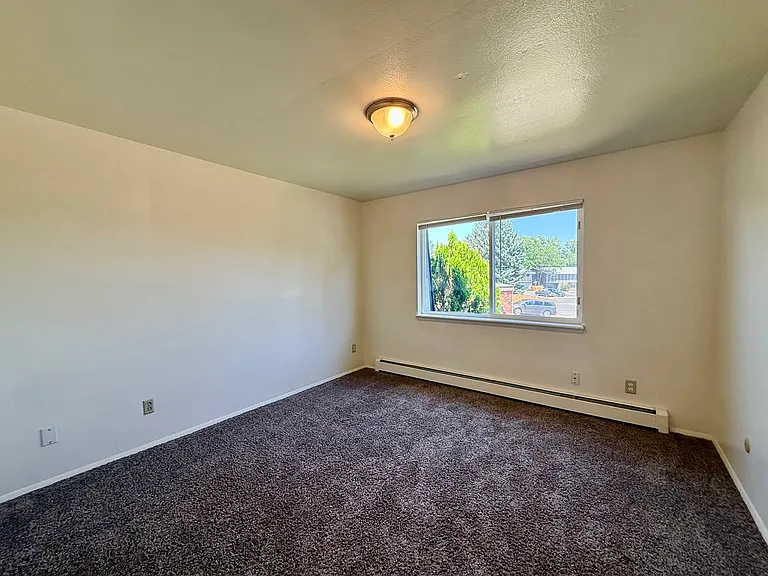 1720 Azalea Ct #7 — Photo 17