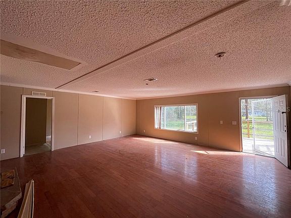5th image of 6965 NE 137th Pl