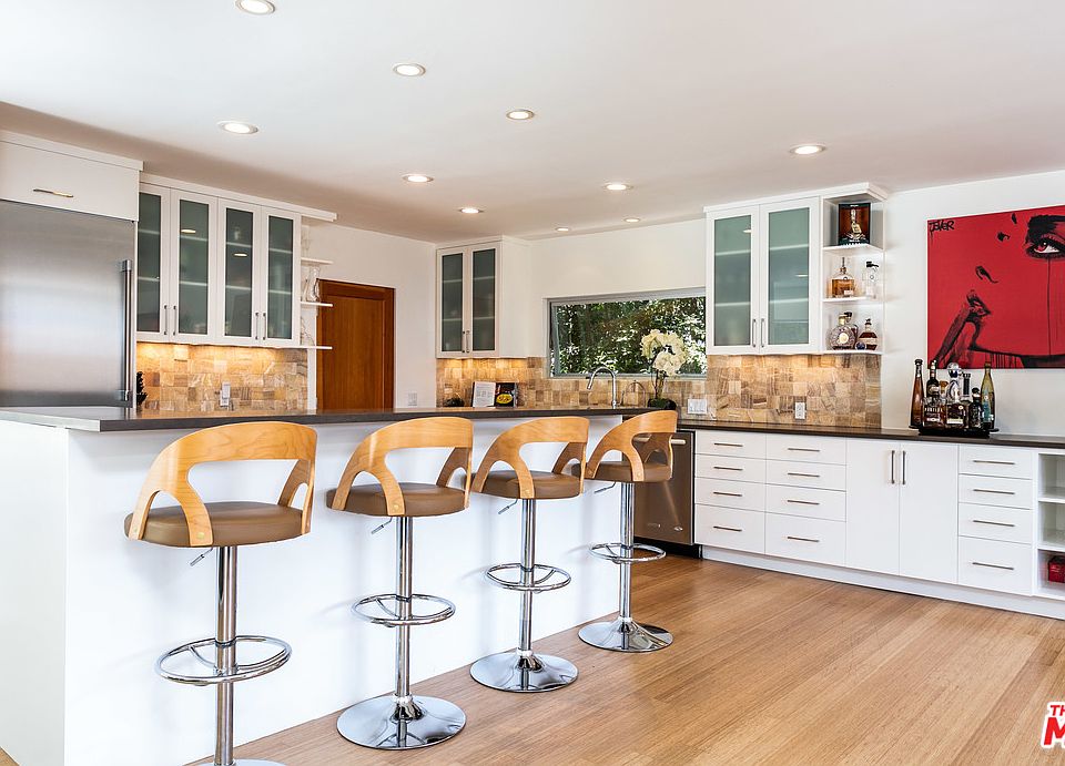 9323 Flicker Way, Los Angeles, CA 90069 | Zillow