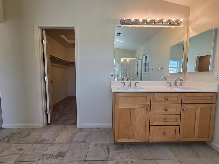 5130 Lakeshore Dr — Photo 30