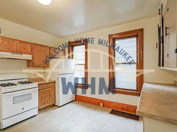 2934 N Bremen St, Milwaukee, WI 53212