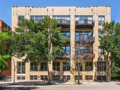 1330 W Monroe St APT 303, Chicago, IL, 60607