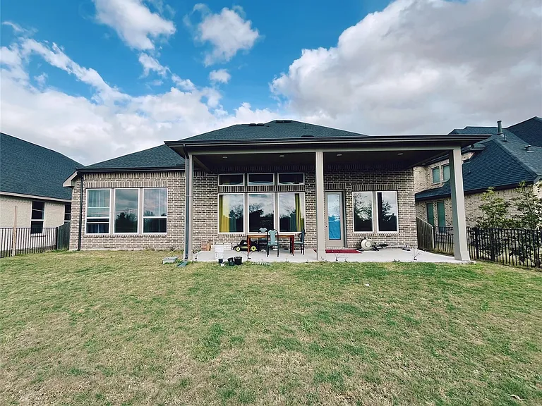 5918 Emerald Ranch Ln — Photo 23