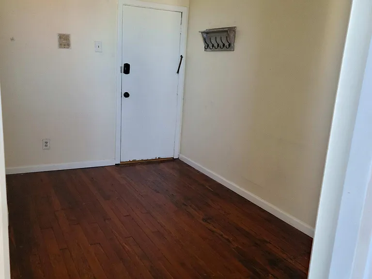 2580 Frankford Ave #6 — Photo 7