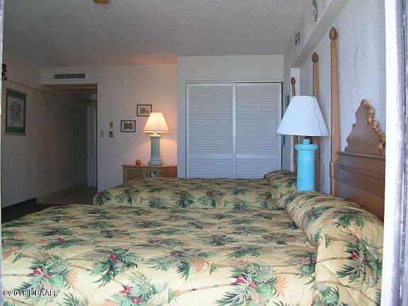 3rd image of 2301 S Atlantic Ave #426