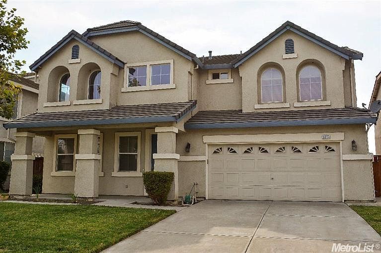 1st image of 8843 Glacier Point Dr
