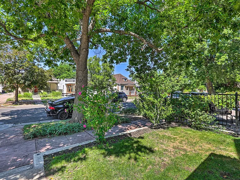Neighborhood