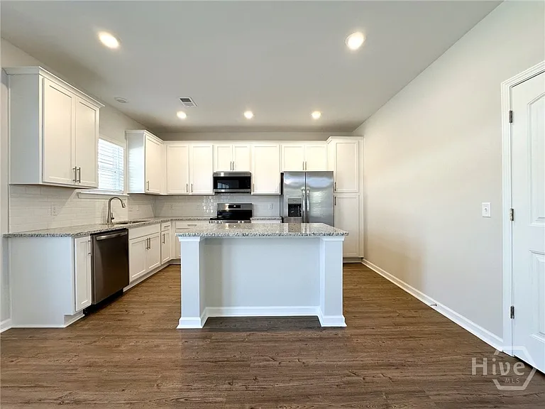 104 Fenway St — Photo 12