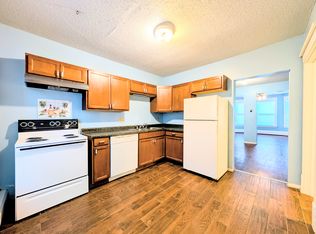 61 Delos St W, Saint Paul, MN 55107