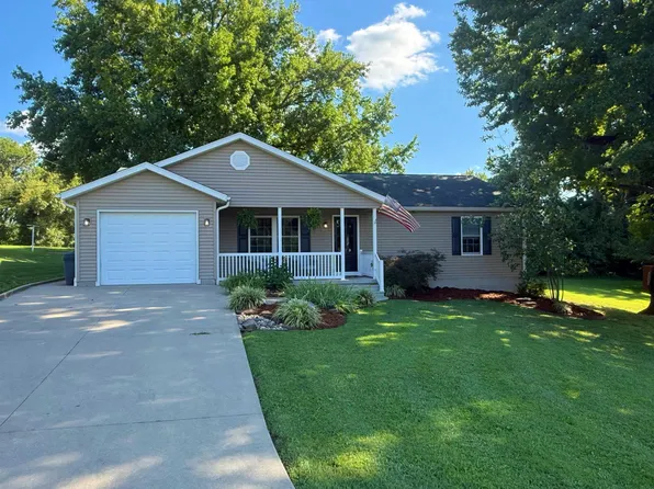 13 Terrace Park Dr, Washington, IN 47501