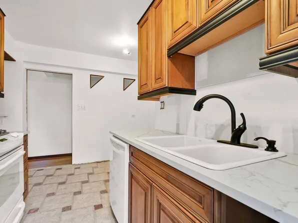 224-24 Union Tnpk image 10 of 29