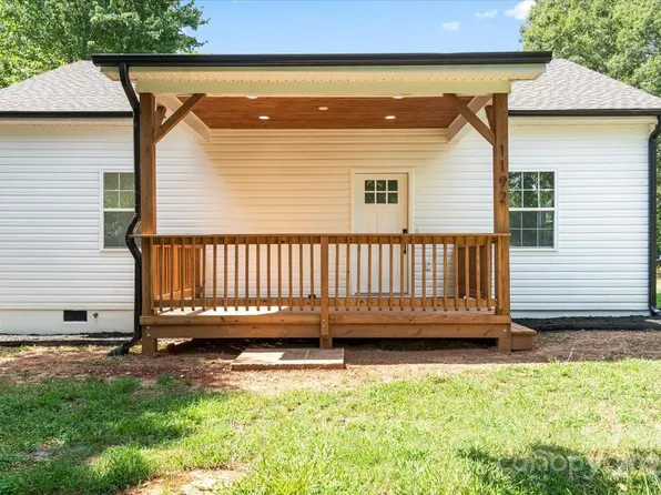 1192 Hampton Grace Ave, Lancaster, SC 29720