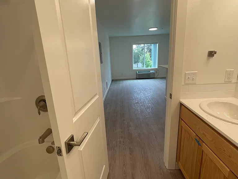 609 N Water St #204 — Photo 4