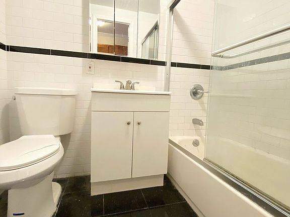 5th image of 223 E 28th St #4A
