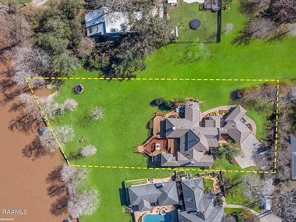 2nd image of 108 Valerie Dr