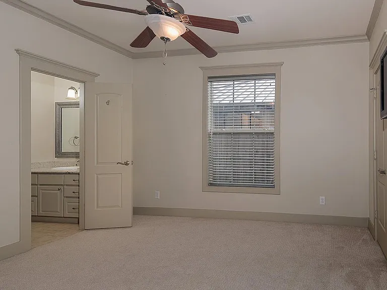 514 Cortlandt St #B — Photo 8