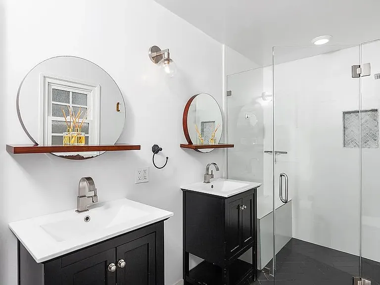 305 Apolena Ave — Photo 5