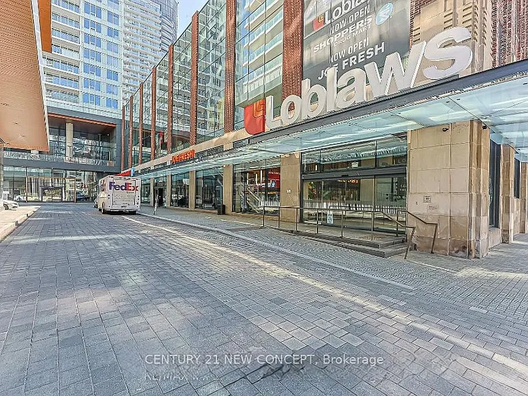 17 Bathurst St #3108 — Photo 2