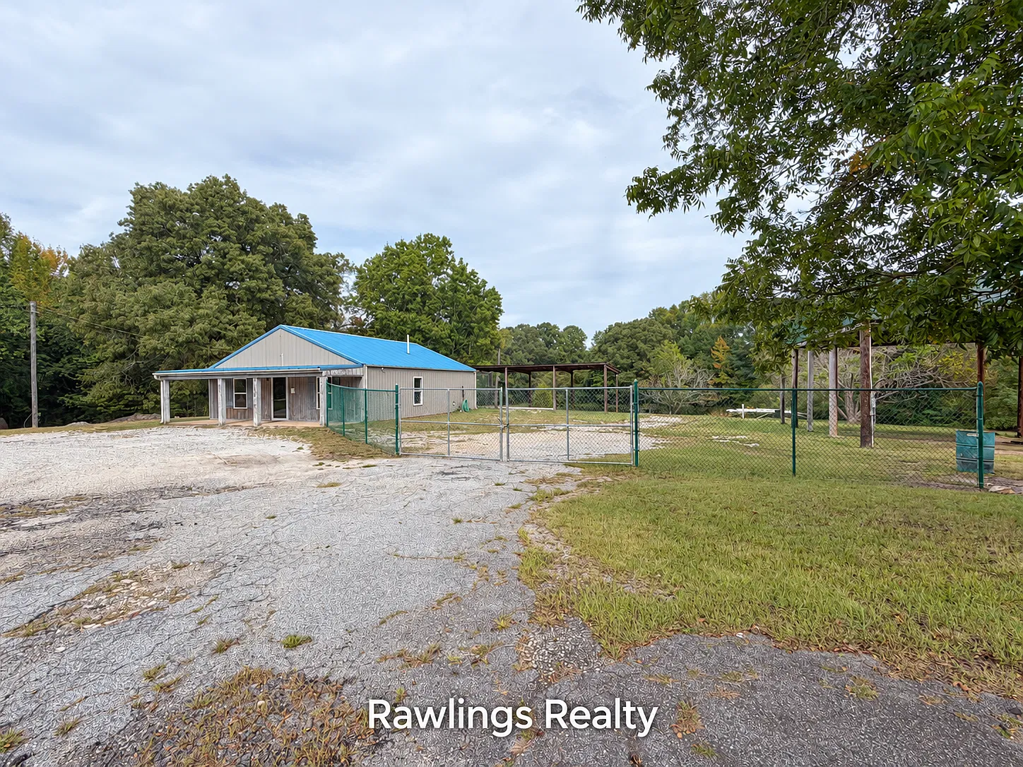 1041 Old 41 Highway - 1 — Photo 4