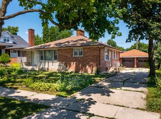 333 W Benton Ave, Naperville, IL 60540