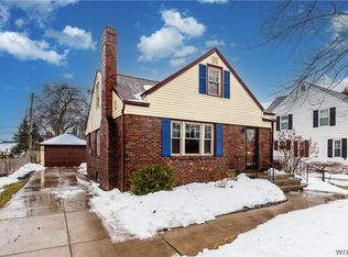 11 Colvinhurst Dr, Buffalo, NY 14223