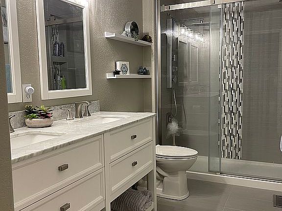 2nd floor bath
