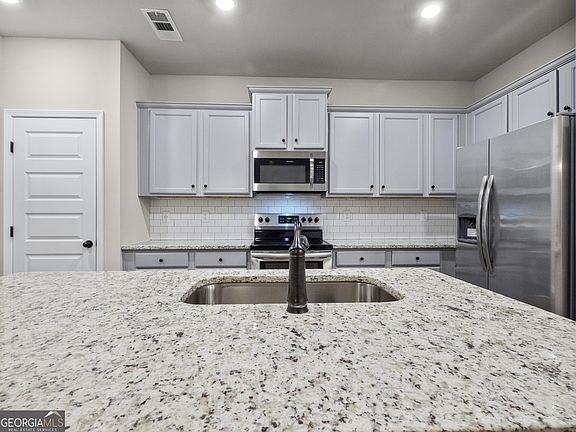 5th image of 4713 Ridge Valley Dr