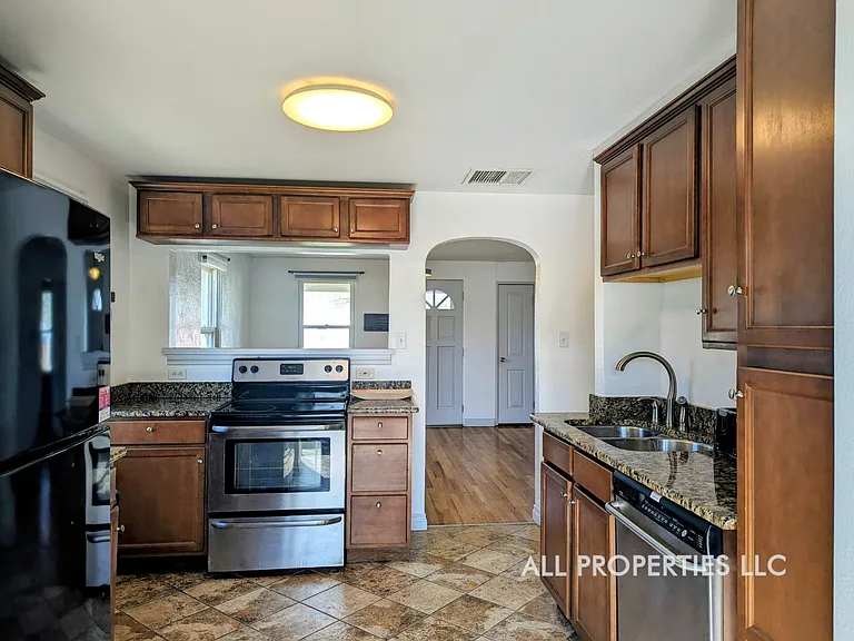 4544 S Grant St — Photo 18