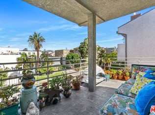 11920 Goshen Ave APT 301, Los Angeles, CA 90049