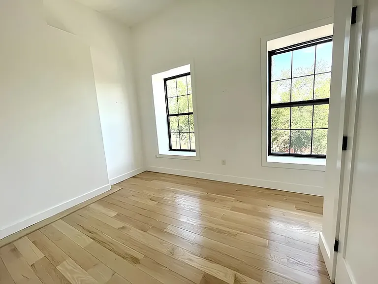 751A Monroe St #2 — Photo 11