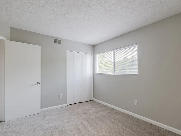 Brookwood Apartments — Photo 11