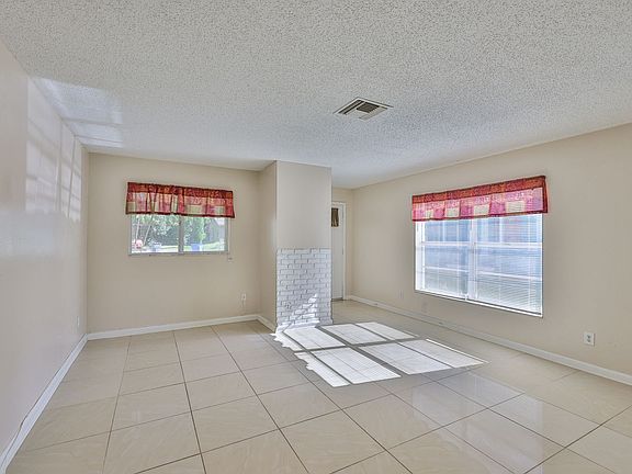5th image of 11507 Valencia Dr #B