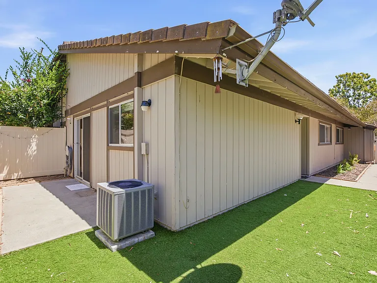 11315 Matinal Cir — Photo 22