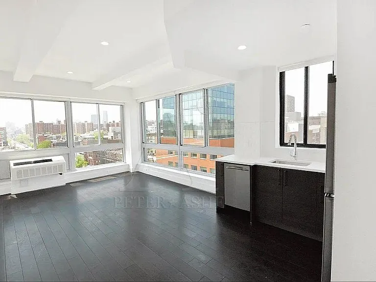 2183 3rd Ave #203 — Photo 3