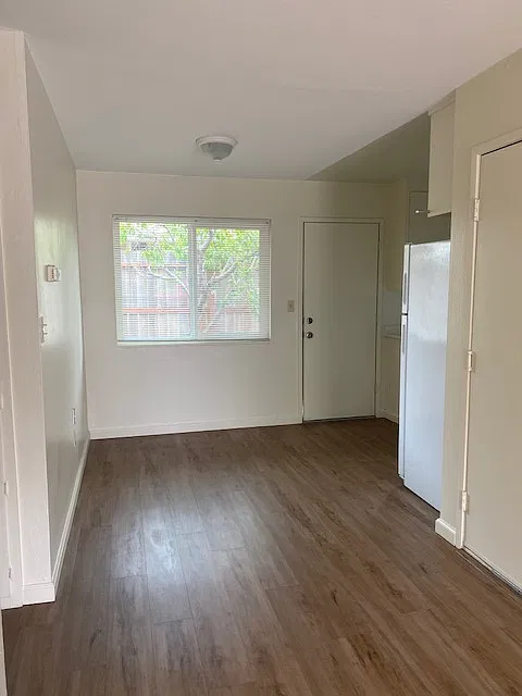 2 bed, $2,275 — Photo 2