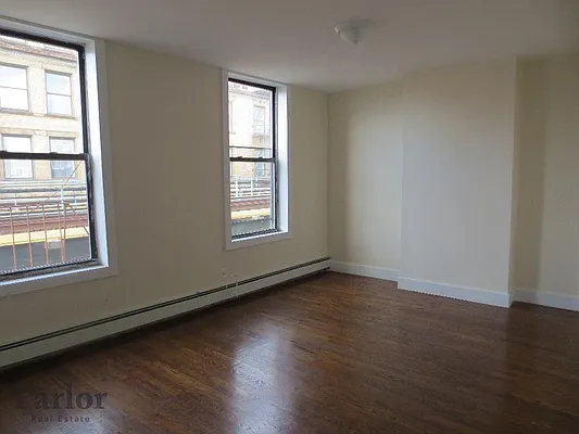 Rented by Parlor Real Estate Corp | media 6