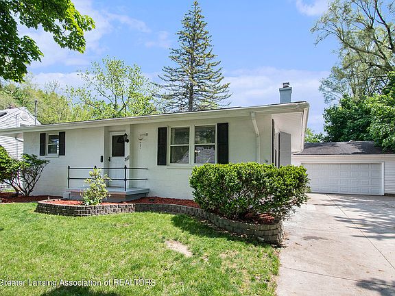 3rd image of 2627 Maplewood Ave