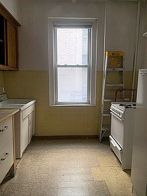 1st image of 77 Seaman Ave APT 1C
