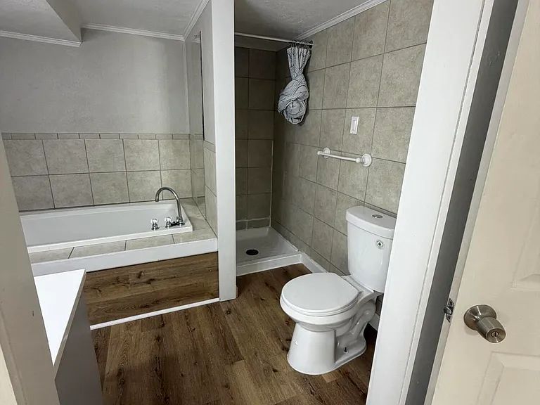 77 Saint Clair St #2 — Photo 6