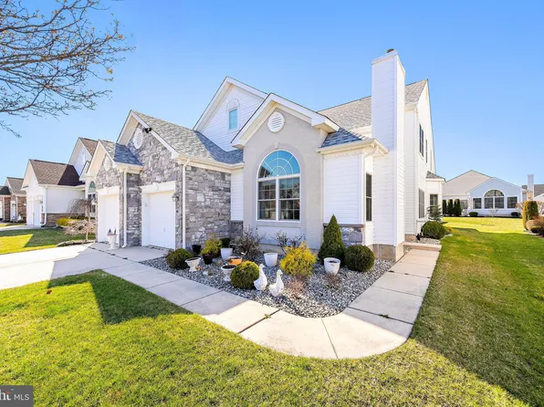 40 Eagleswood Dr, Waretown, NJ 08758