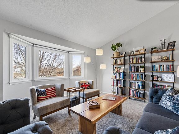 4th image of 1936 N Grace Avenue Ct